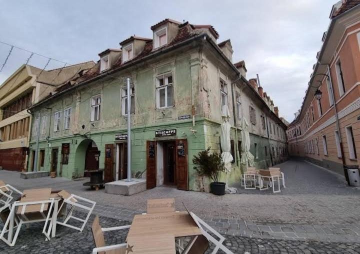Piata Sfatului Pietonal *