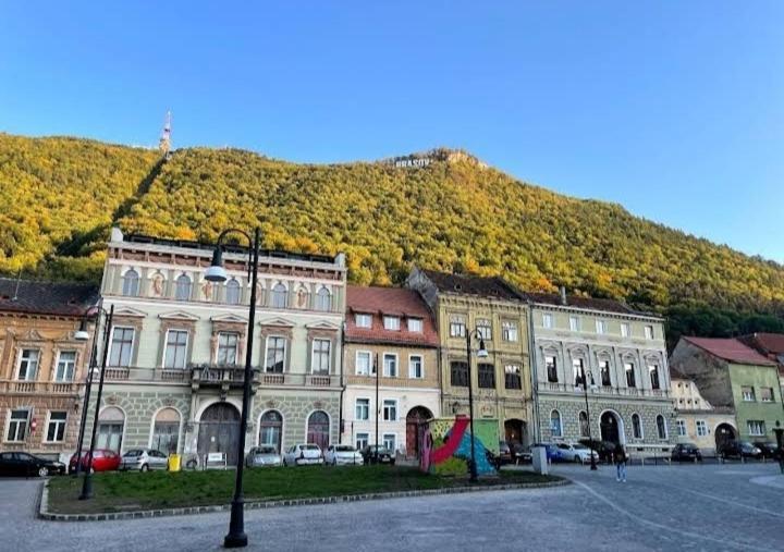 Piata Sfatului Pietonal Appartement Braşov